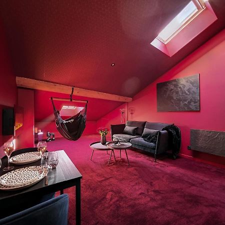 Suite Rouge Baiser Avec Jacuzzi Privatif - Loveroom Insolite Vila Velha Exterior foto